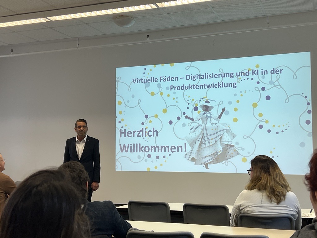 Begrüßung beim Event Virtuelle Fäden